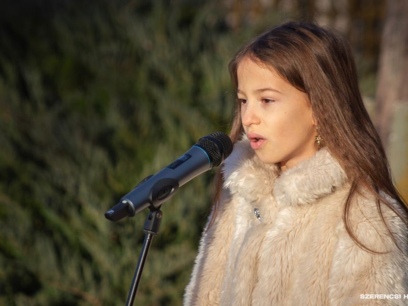 Az adventi időszak meghitt hangulata Ondot is betöltötte december 21-én, amikor a Szerencsi Művelődé